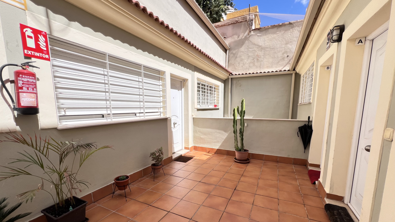 Holiday rental apartaments in Málaga. Apartments in the city center and El Palo beach. The best location in Málaga. - Duplex Centro con parking de pago