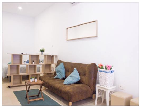 Holiday aparaments in the city center of Málaga and El Palo beach. Car parking may be available. Our booking rating is: 8.6. Our Airbnb rating is: 4.9