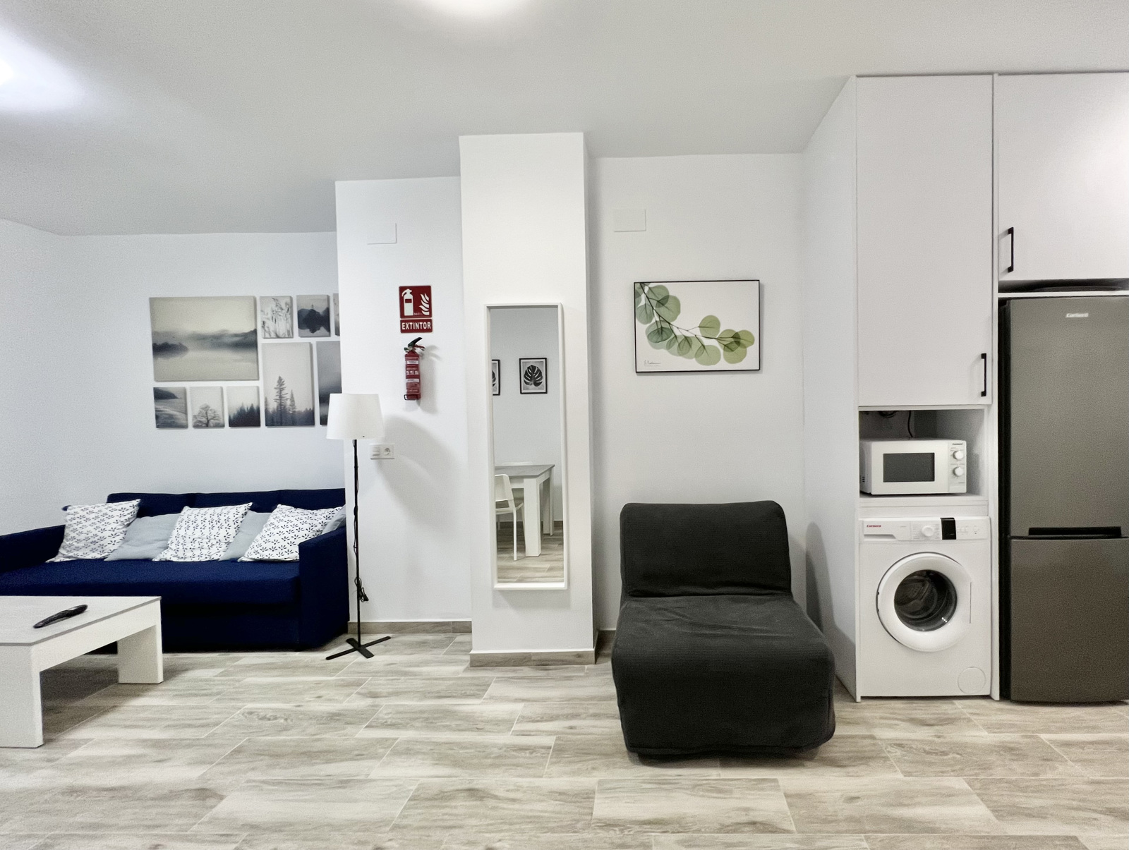 Holiday rental apartaments in Málaga. Apartments in the city center and El Palo beach. The best location in Málaga. - Los Tilos Suites Apartamento 1 dormitorio