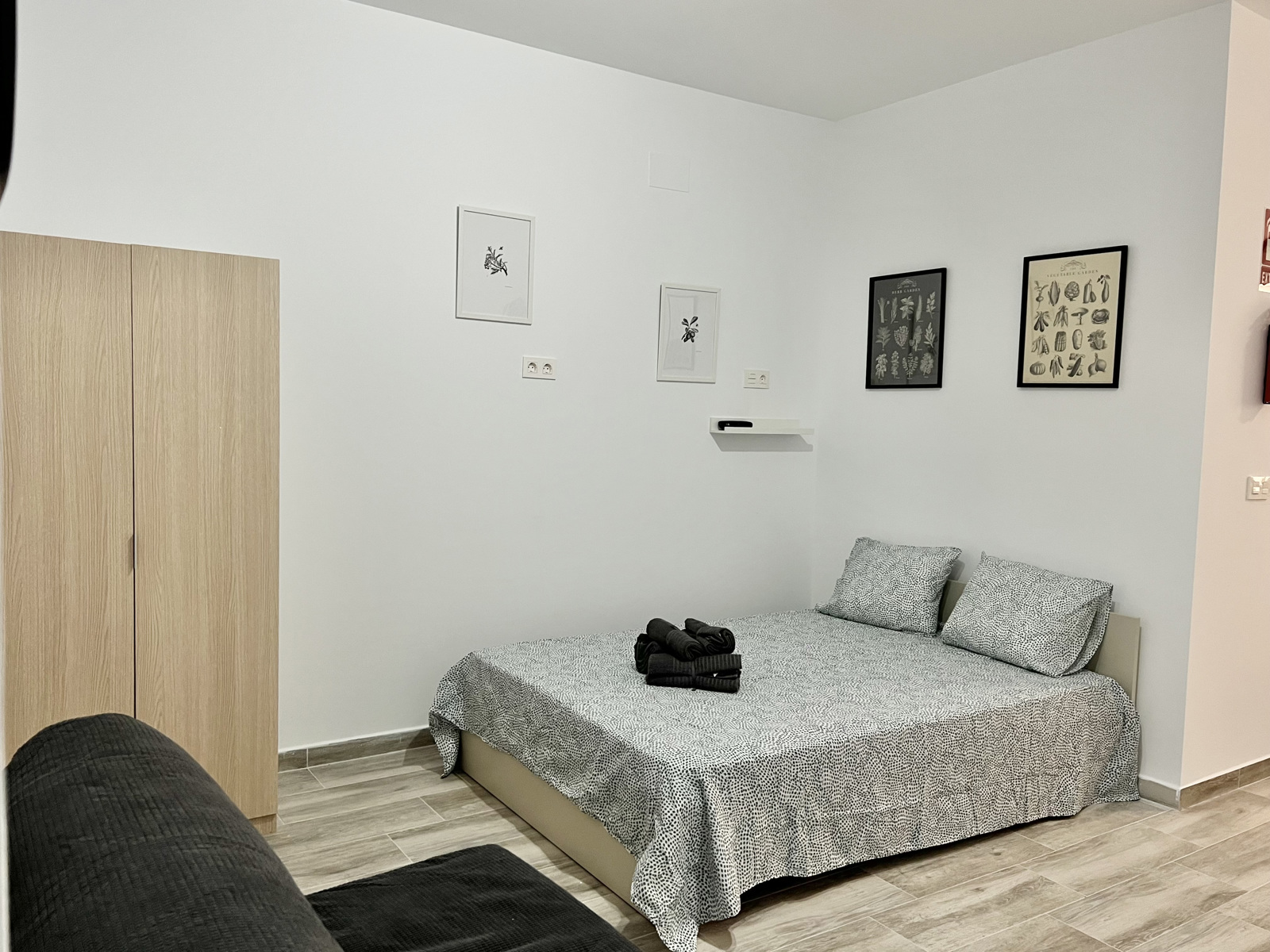 Holiday rental apartaments in Málaga. Apartments in the city center and El Palo beach. The best location in Málaga. - Los Tilos Suites Estudio 2