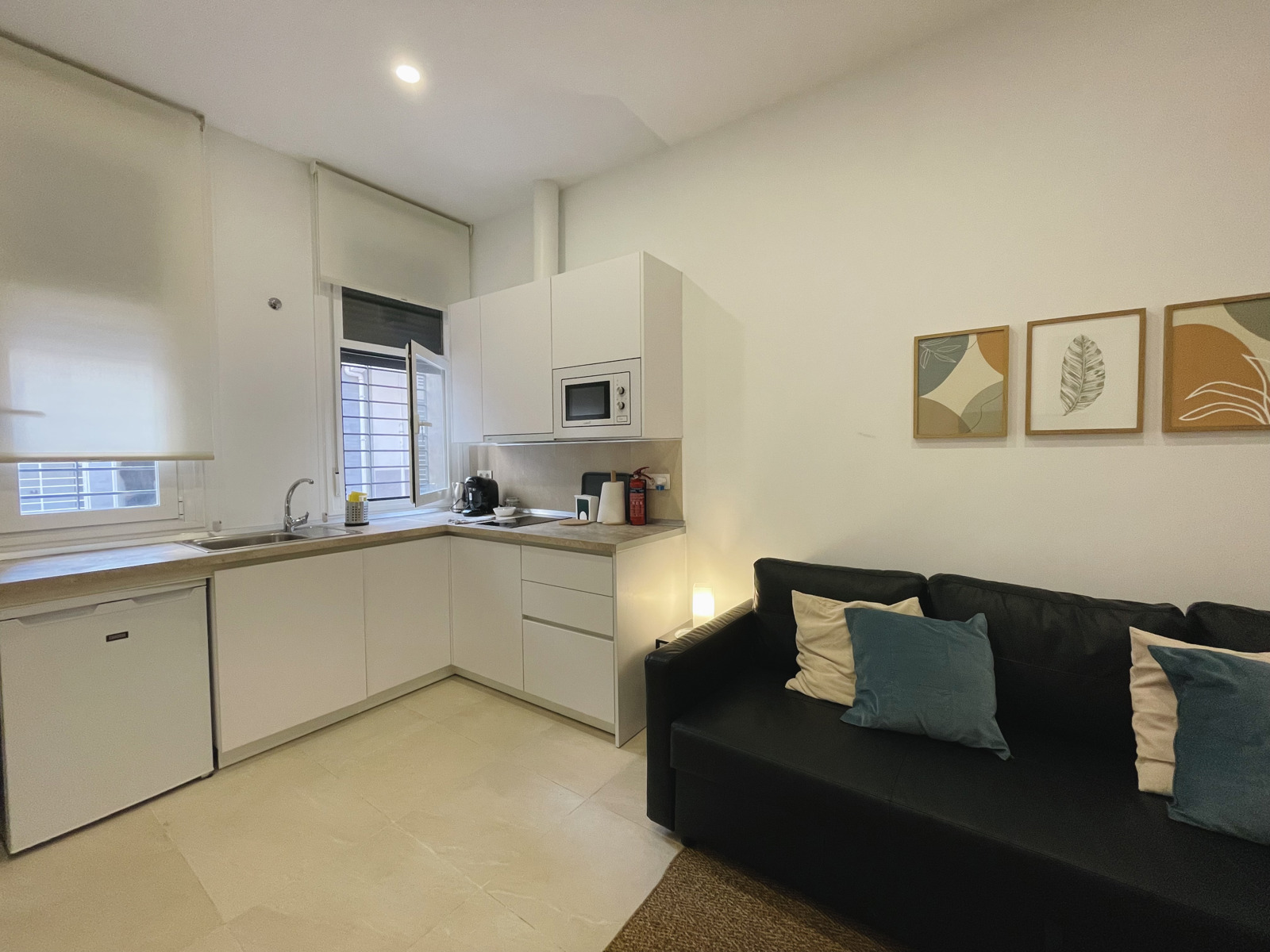 Apartamentos turísticos y vacacionales baratos en Málaga. Buenos precios en la zona de la playa, en El Palo y en la zona centro de la ciudad. Posibilidad de aparcamiento gratuito. - Estación Centro VIALIA 7